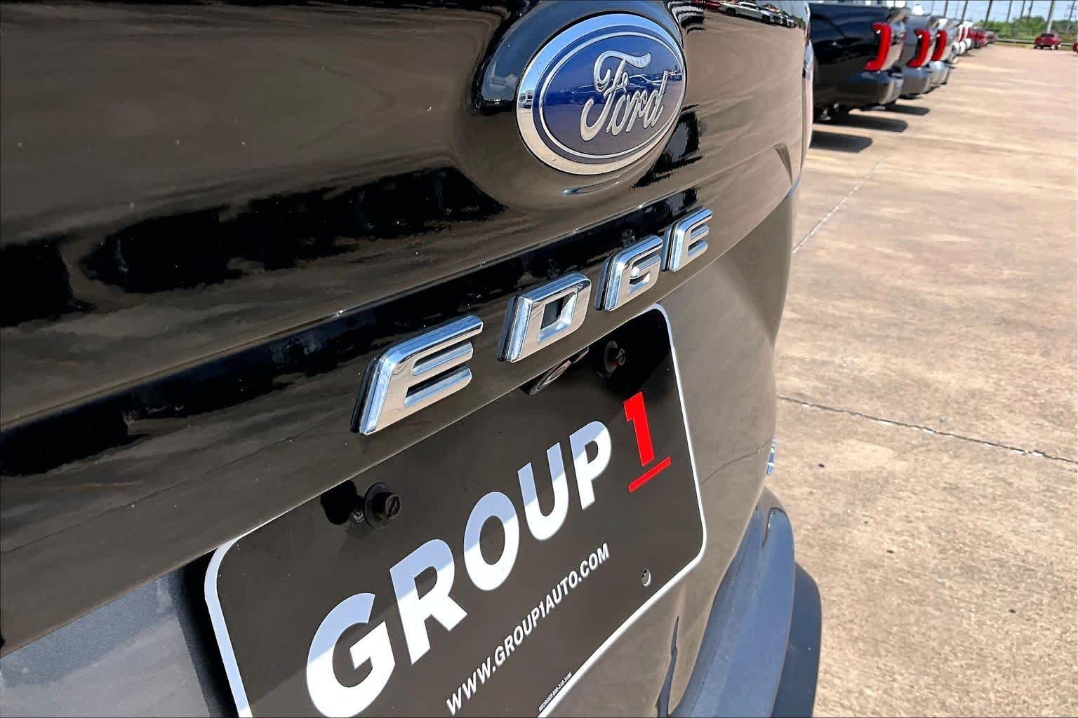 Used 2022 Carbonized Gray Metallic Ford SEL image 31