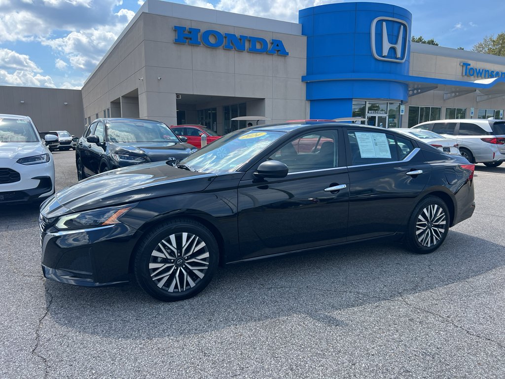 2024 Nissan Altima SV