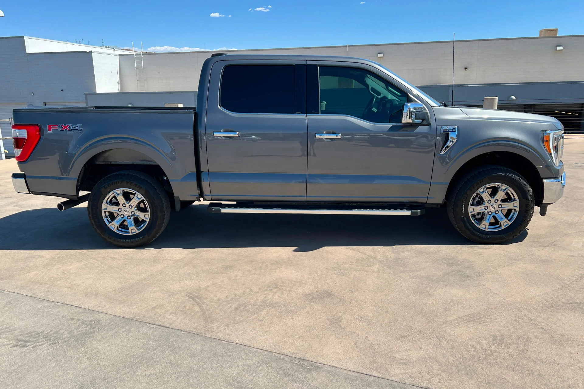 2023 Ford F-150 XL - Photo 6
