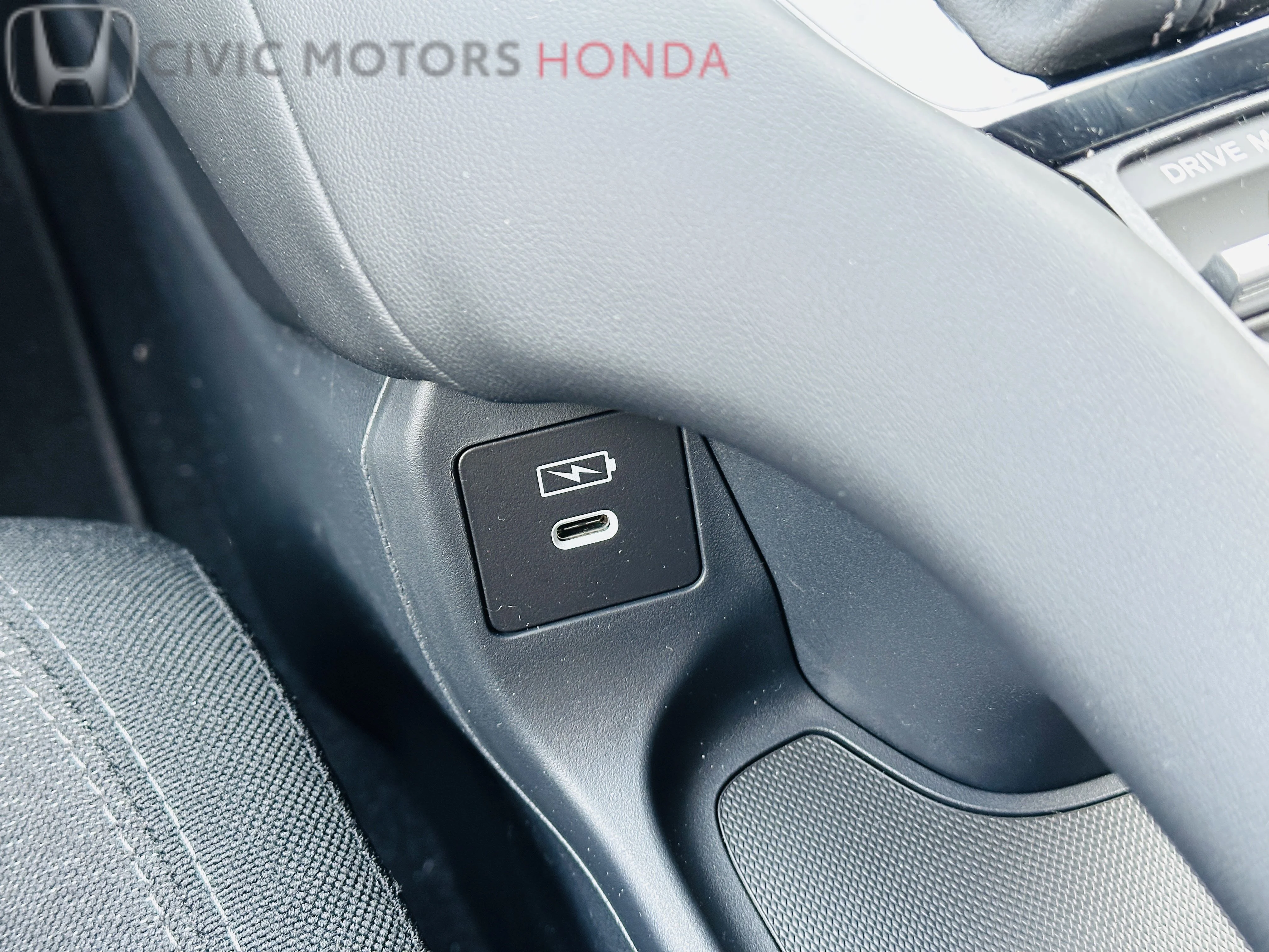 New 2027 SOLAR REFLECTION SILVER METALLIC Honda LX image 21