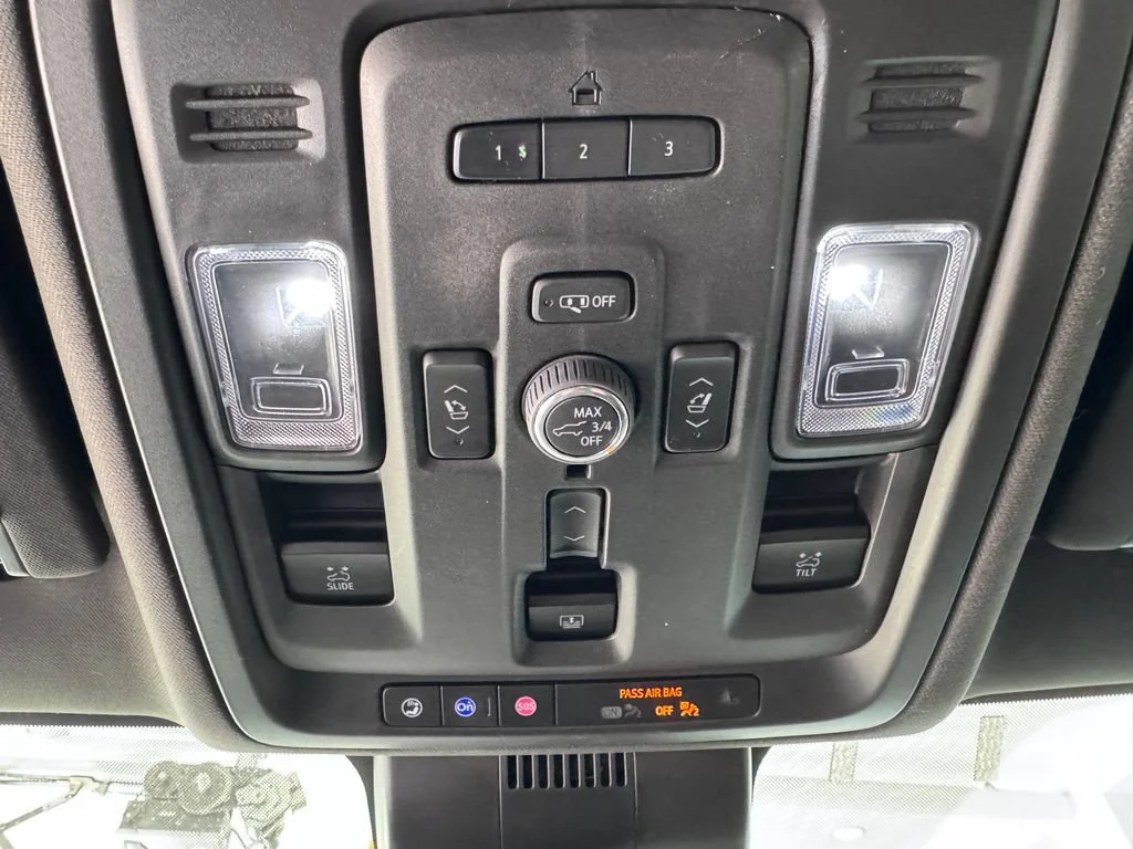 2023 GMC Yukon Denali - Photo 19