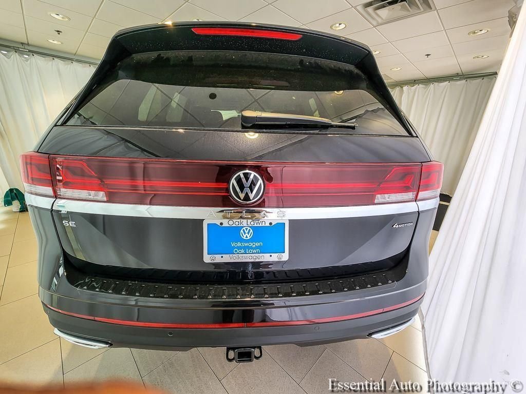 New 2026 Deep Black Pearl Volkswagen 2.0T SE w/Technology image 4