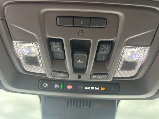 Used 2025 White Frost Tricoat GMC Denali image 34