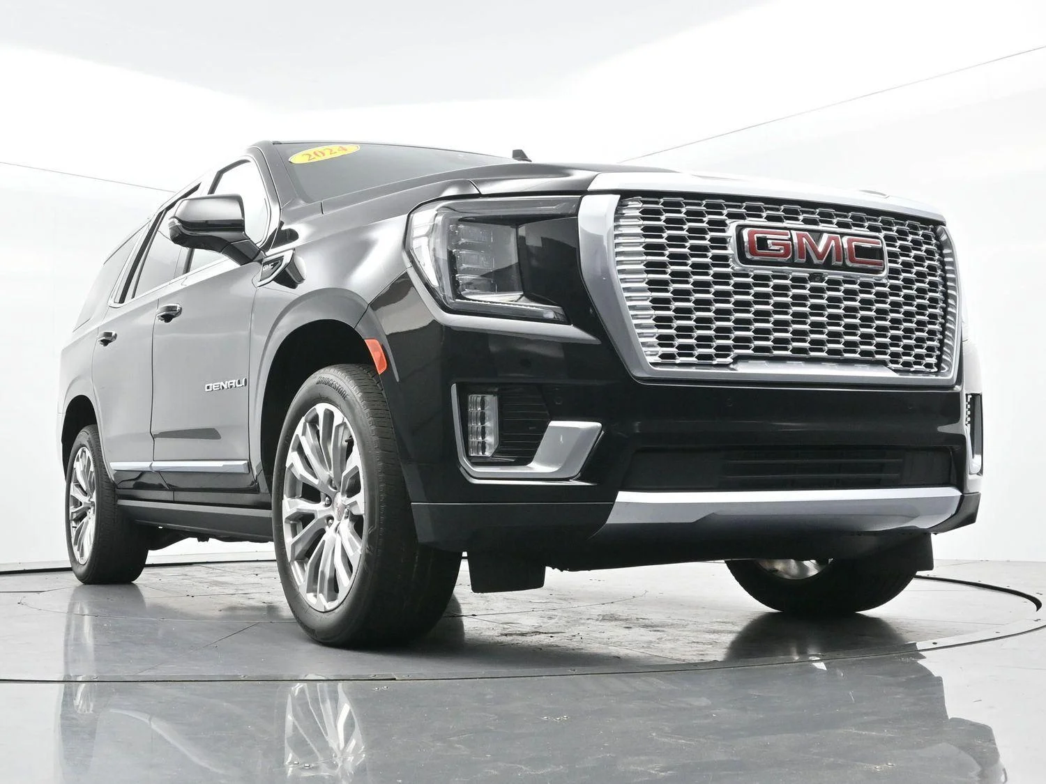 Used 2024 Onyx Black GMC Denali image 52