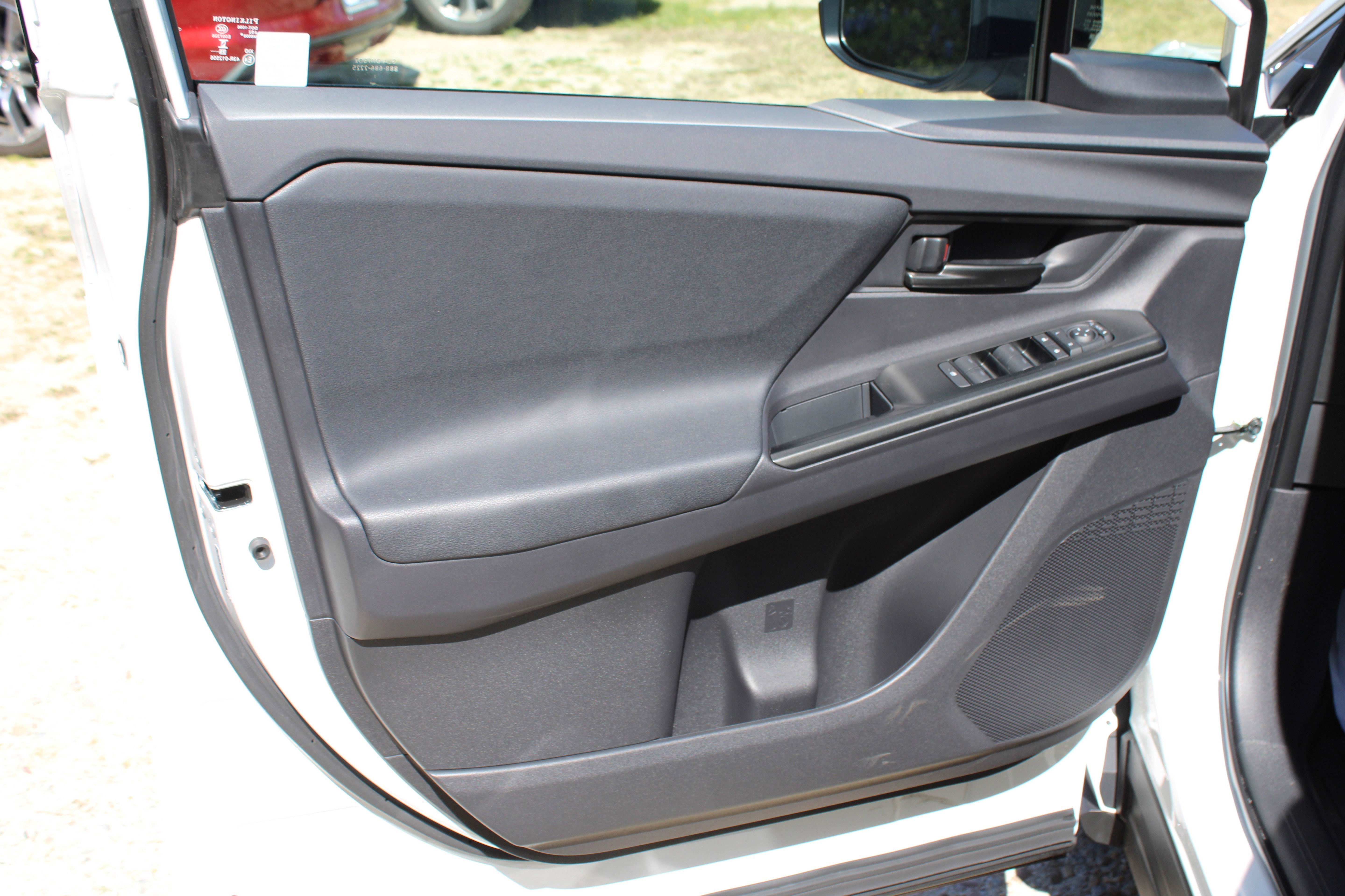 2026 Toyota bZ XLE - Photo 14