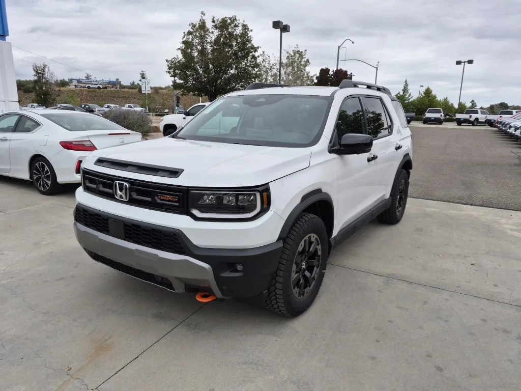 New 2026 Platinum White Pearl Honda TrailSport Elite image 2