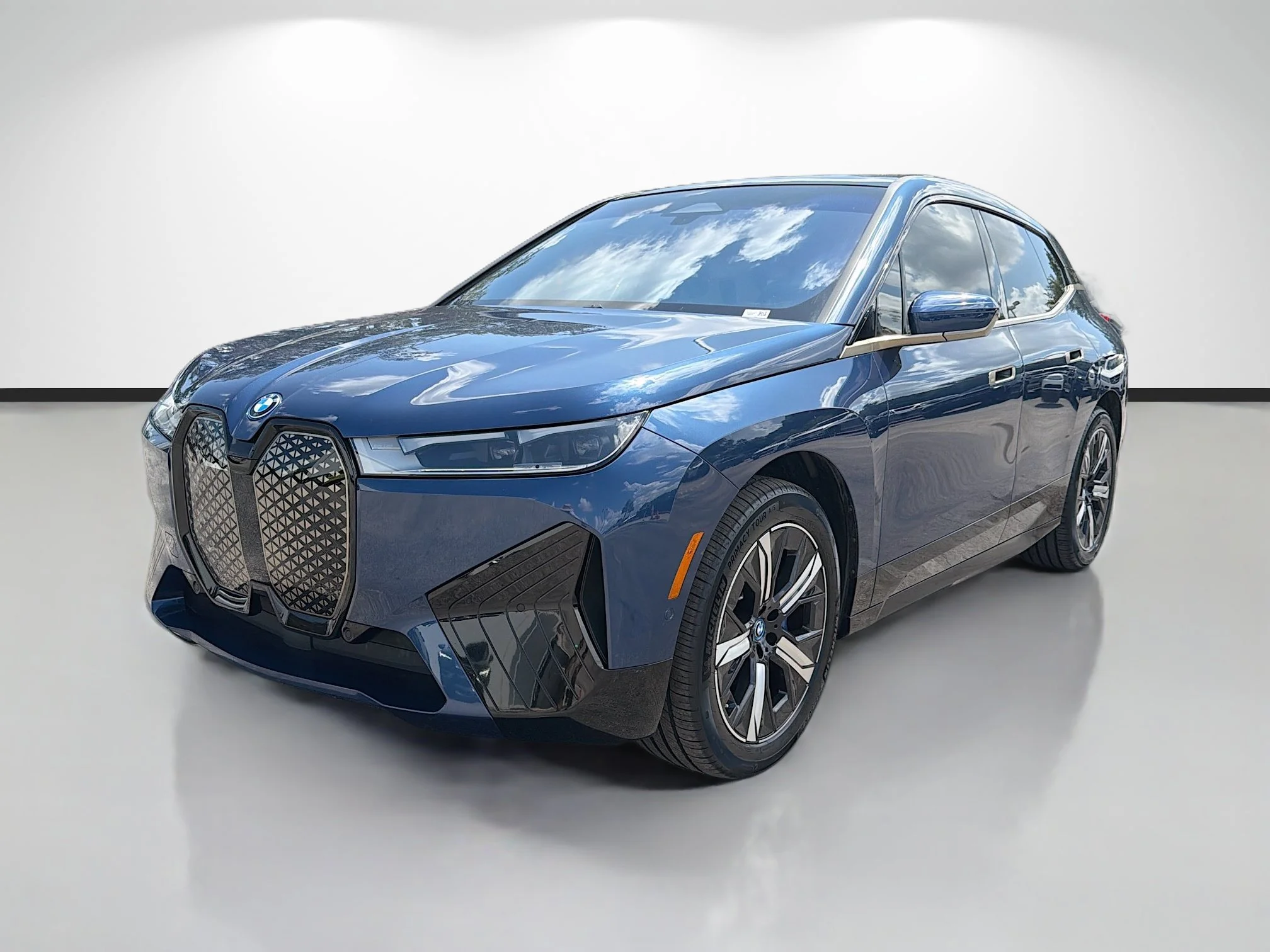 Certified Used 2023 Phytonic Blue Metallic BMW xDrive50 image 7