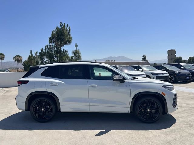 New 2026 White/off-white Volkswagen 2.0T SE R-Line Black image 28