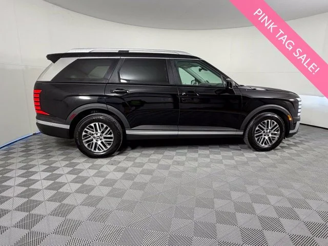 Used 2026 Black Hyundai SEL Premium image 8