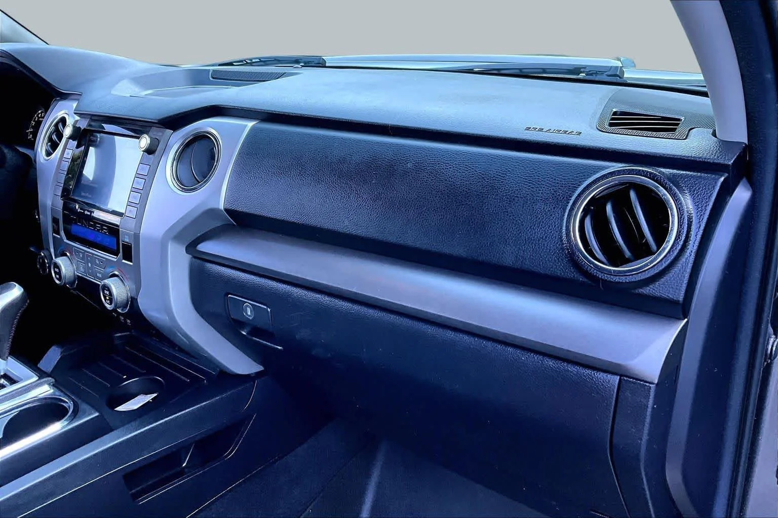 Used 2021 Magnetic Gray Metallic Toyota SR5 image 17