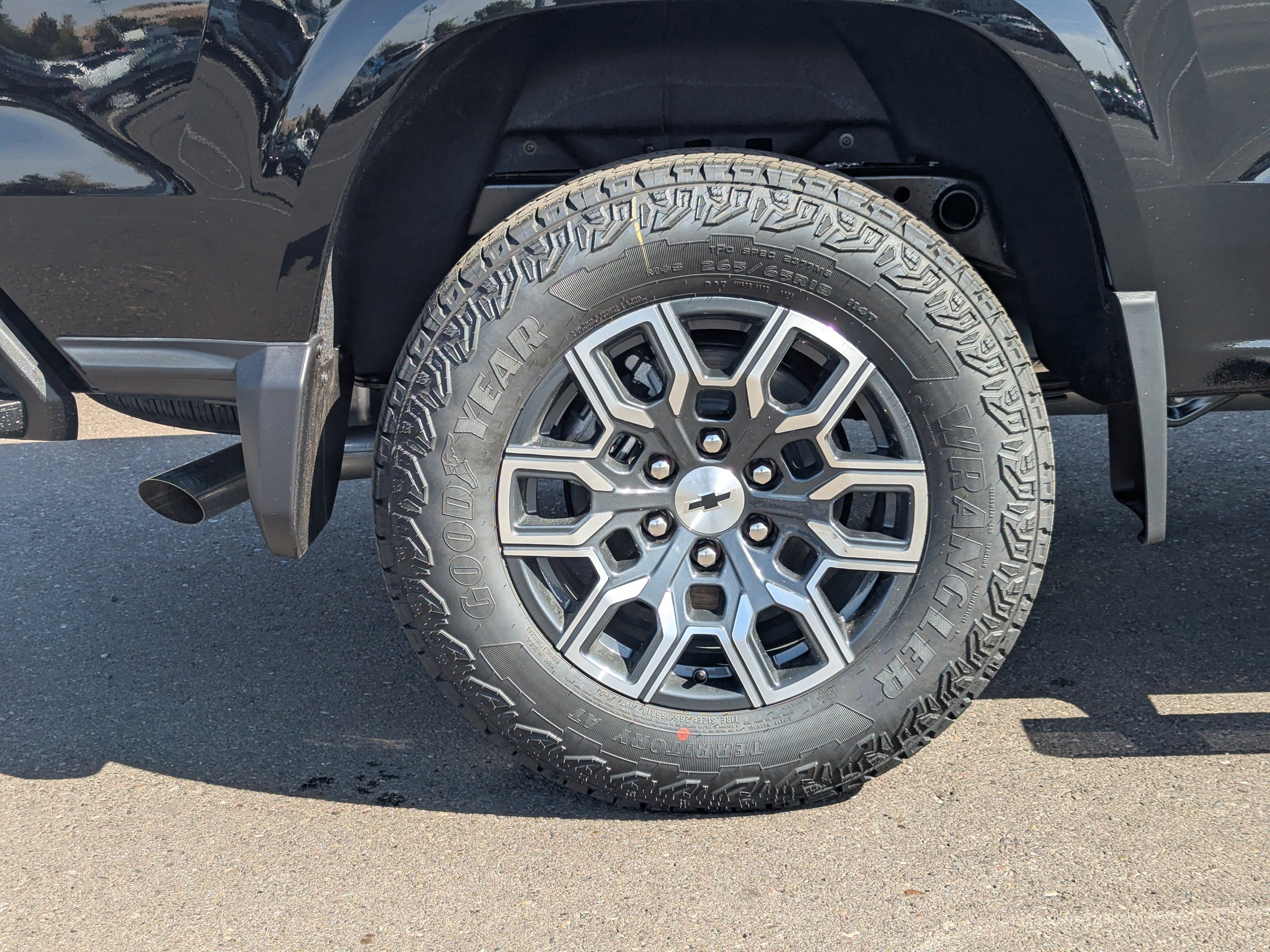 2026 Chevrolet Colorado Z71 - Photo 44