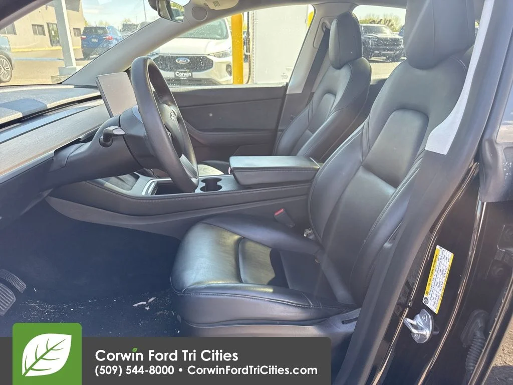 Used 2021 Tesla Model Y Long Range with VIN 5YJYGDEE9MF215085 for sale in Pasco, WA