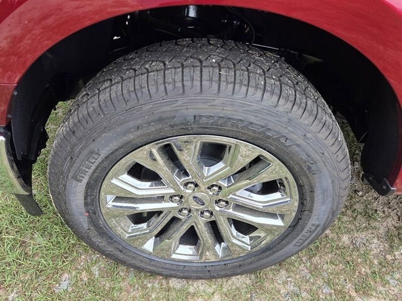 New 2026 Ruby Red Metallic Tinted Clearcoat Ford XLT image 14