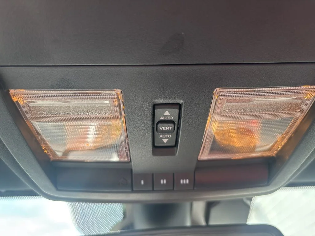 Used 2022 White Dodge R/T image 17