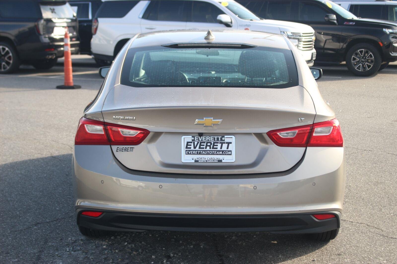 Used 2024 Mineral Gray Metallic Chevrolet 1LT image 6
