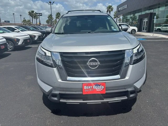 Used 2022 Silver Nissan SV image 2