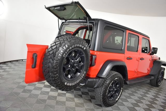 Used 2023 Red Jeep 4x4 image 23