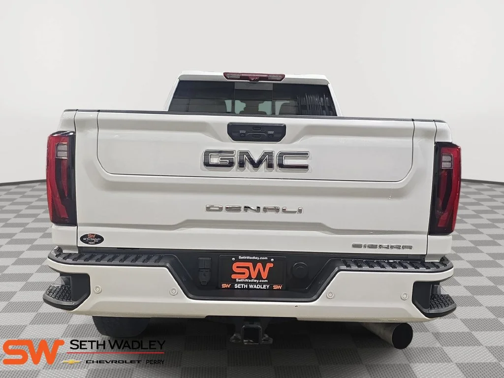 Used 2024 Summit White GMC Denali Ultimate image 6