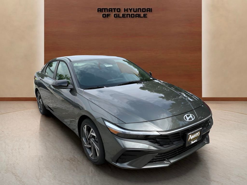 Certified Used 2025 Gray Hyundai SEL Sport image 7