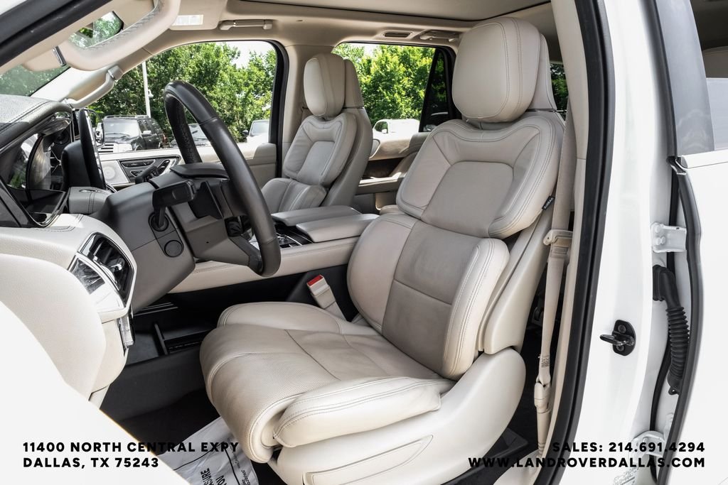 Used 2021 White Lincoln Reserve image 38