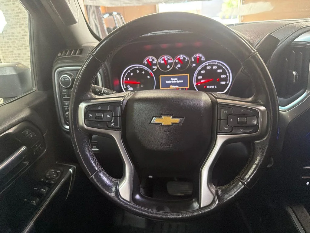 Used 2022 Summit White Chevrolet LTZ image 18