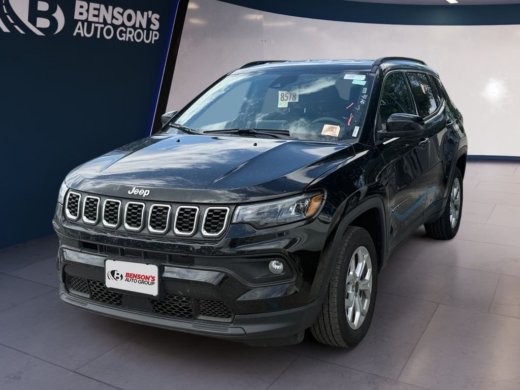 2025 Jeep Compass Latitude 4X4's photo