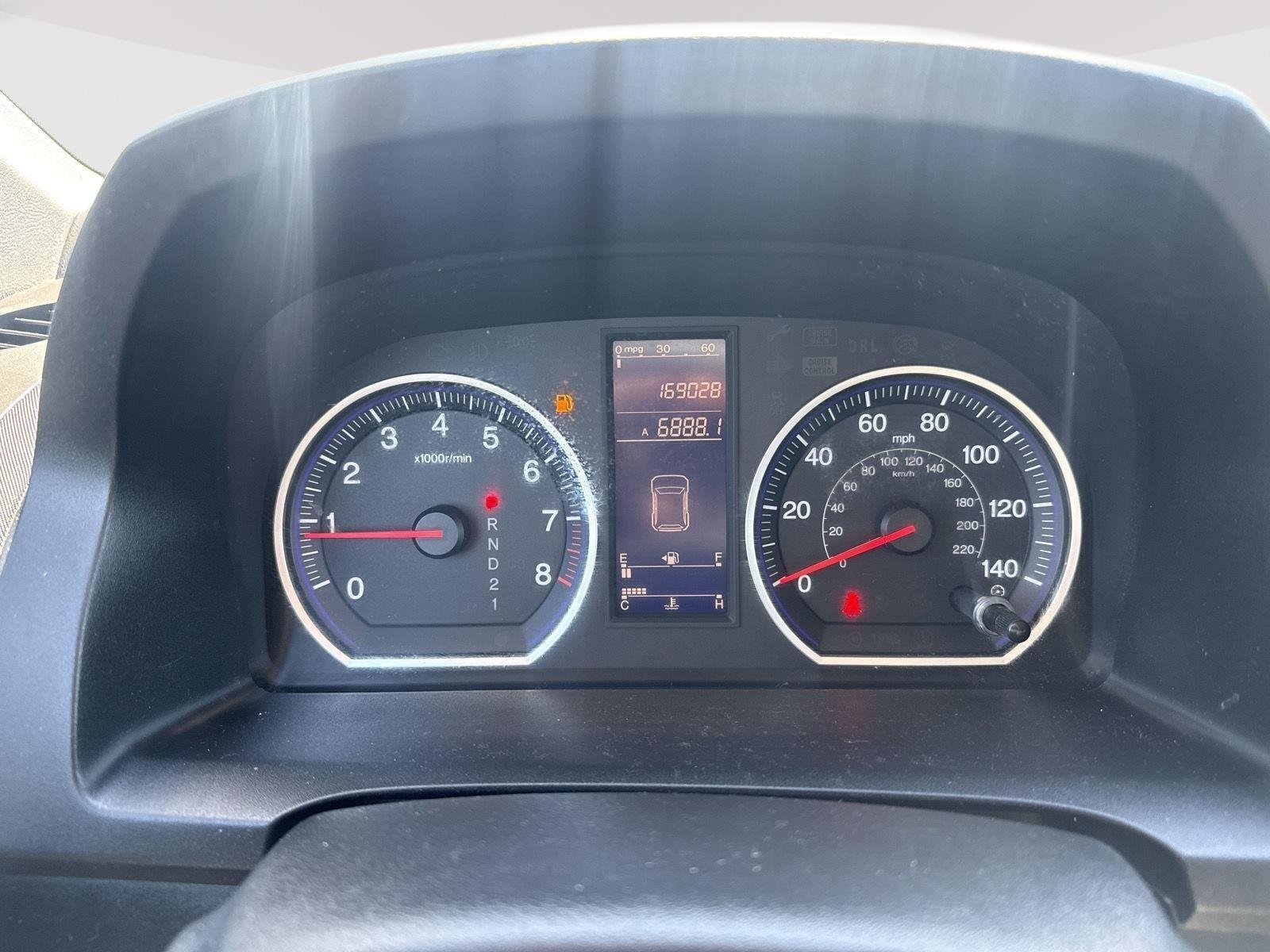 Used 2011 Honda CR-V SE with VIN 5J6RE4H49BL047403 for sale in Kansas City