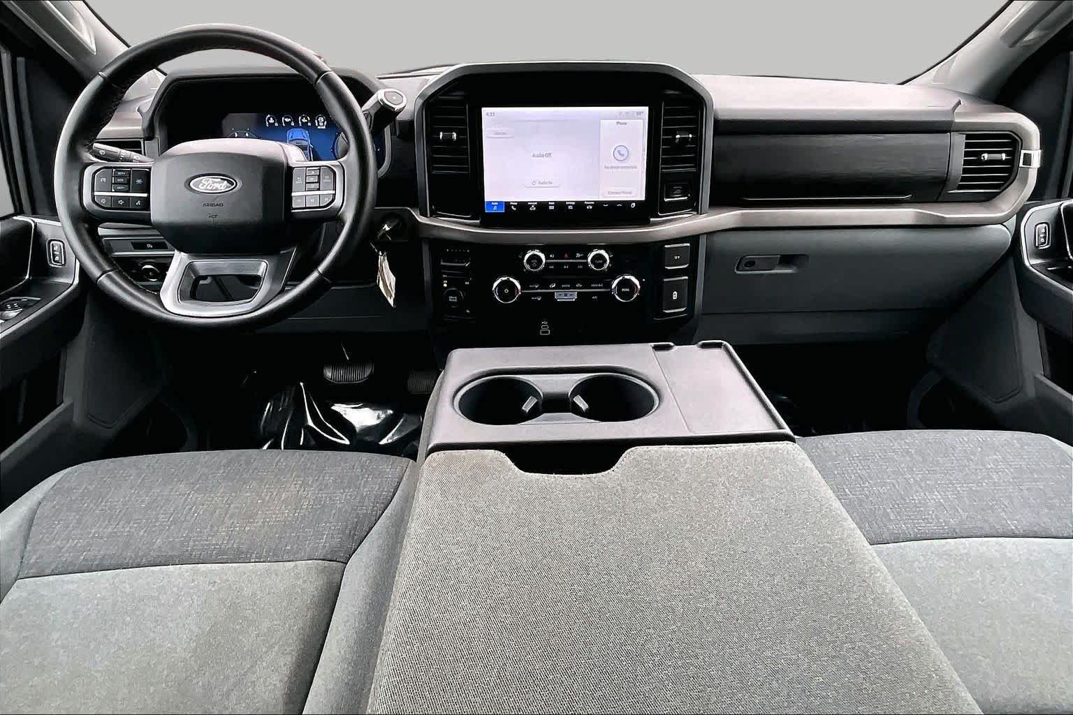Used 2025 Atlas Blue Metallic Ford XLT image 14