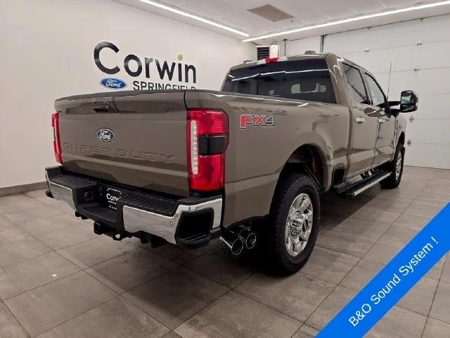 New 2027 Marsh Gray Metallic Ford F-250® Lariat® image 5