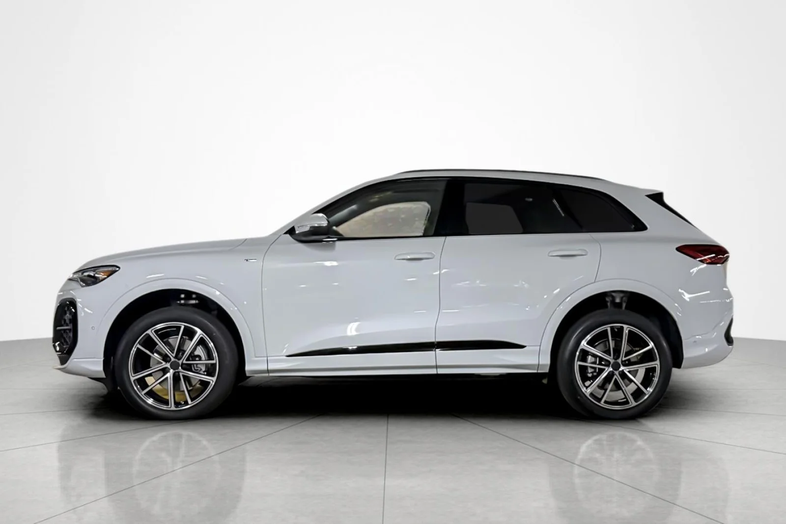 New 2026 Glacier White Metallic Audi Premium 2.0 TFSI quattro image 3