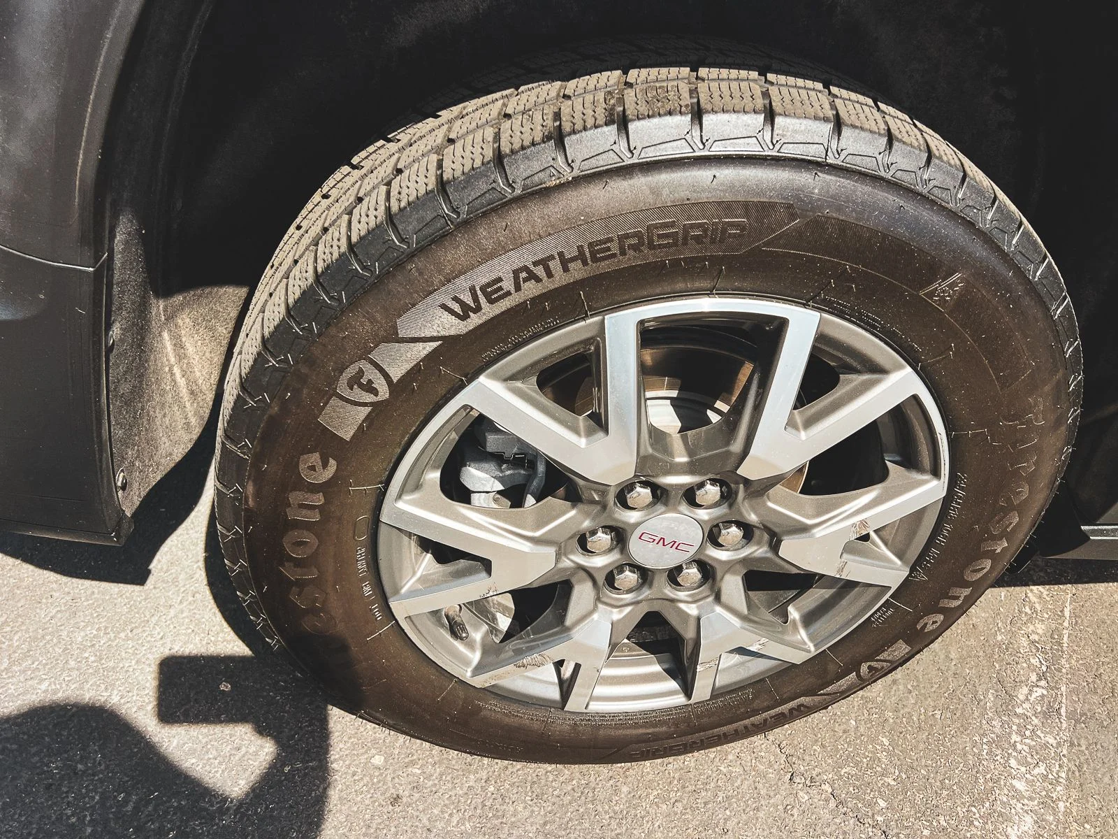 2023 GMC Acadia SLE - Photo 10