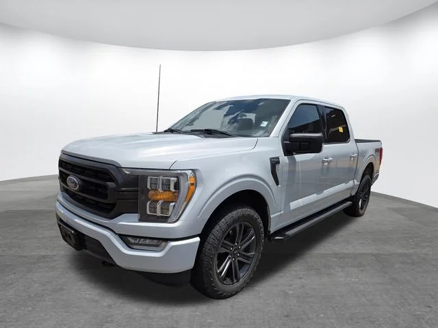 Used 2021 White Metallic Ford XLT image 7