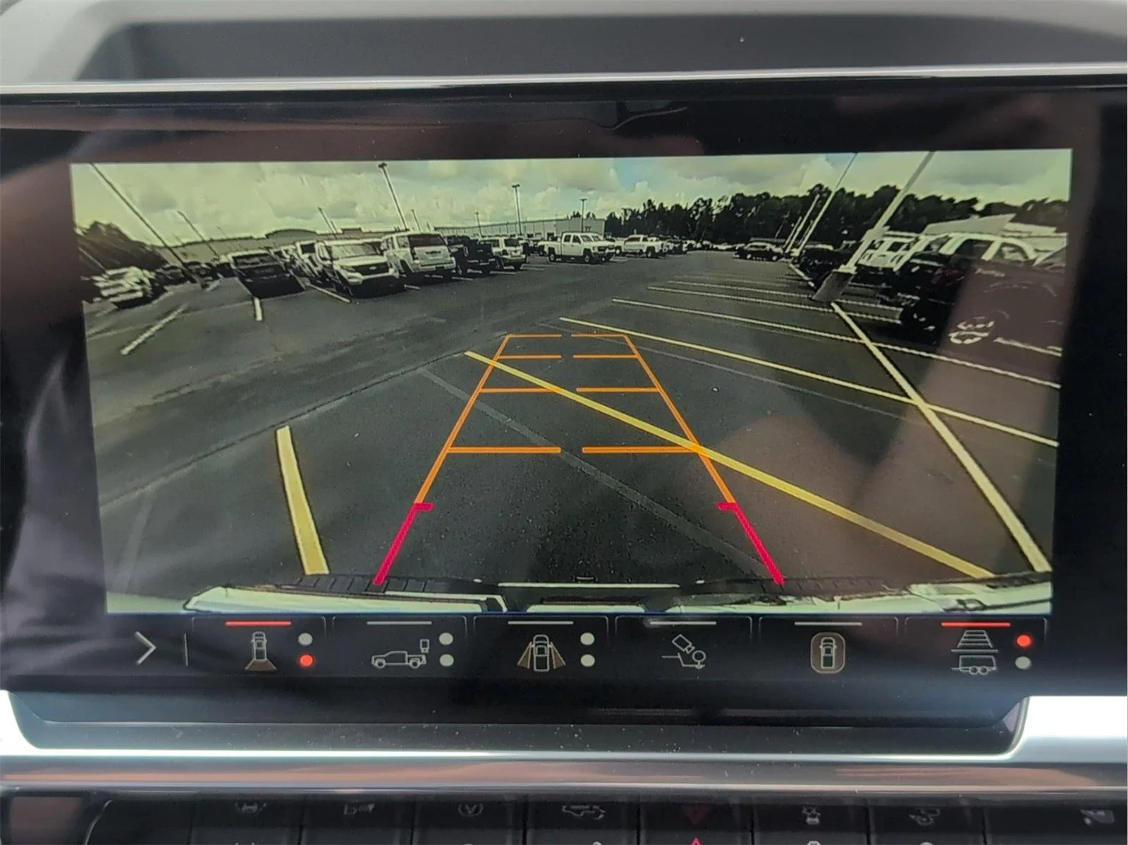 New 2026 Glacier White Tricoat GMC SLT image 25
