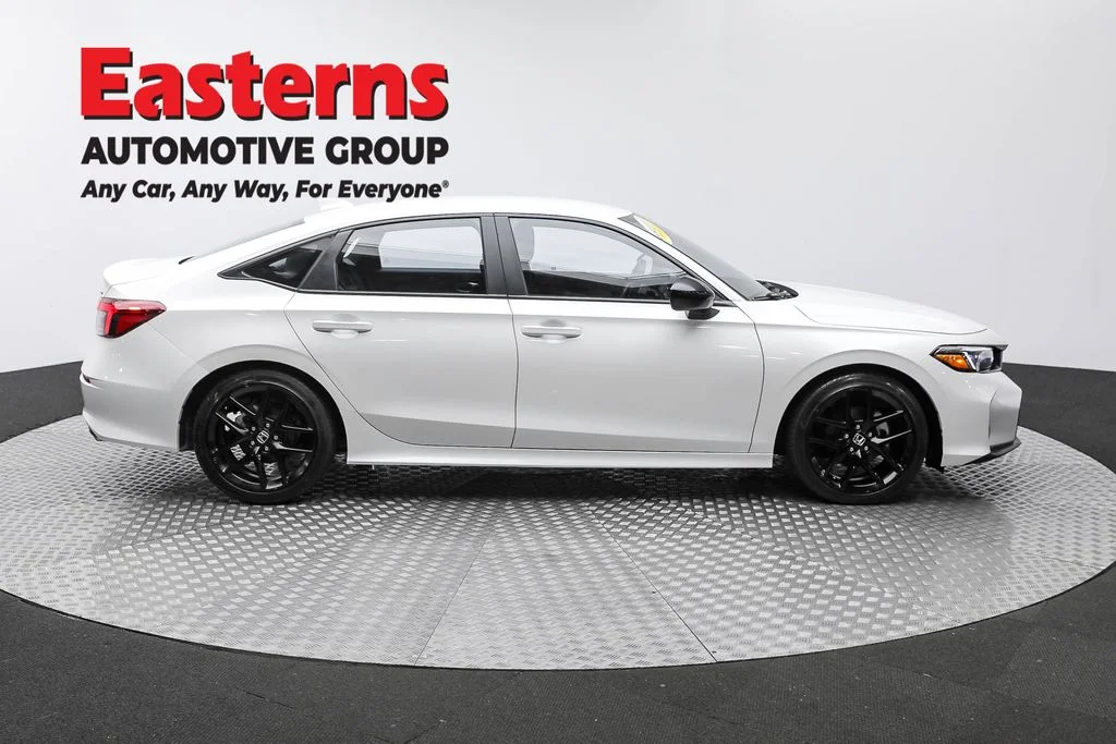 Used 2025 White Honda Sport image 4