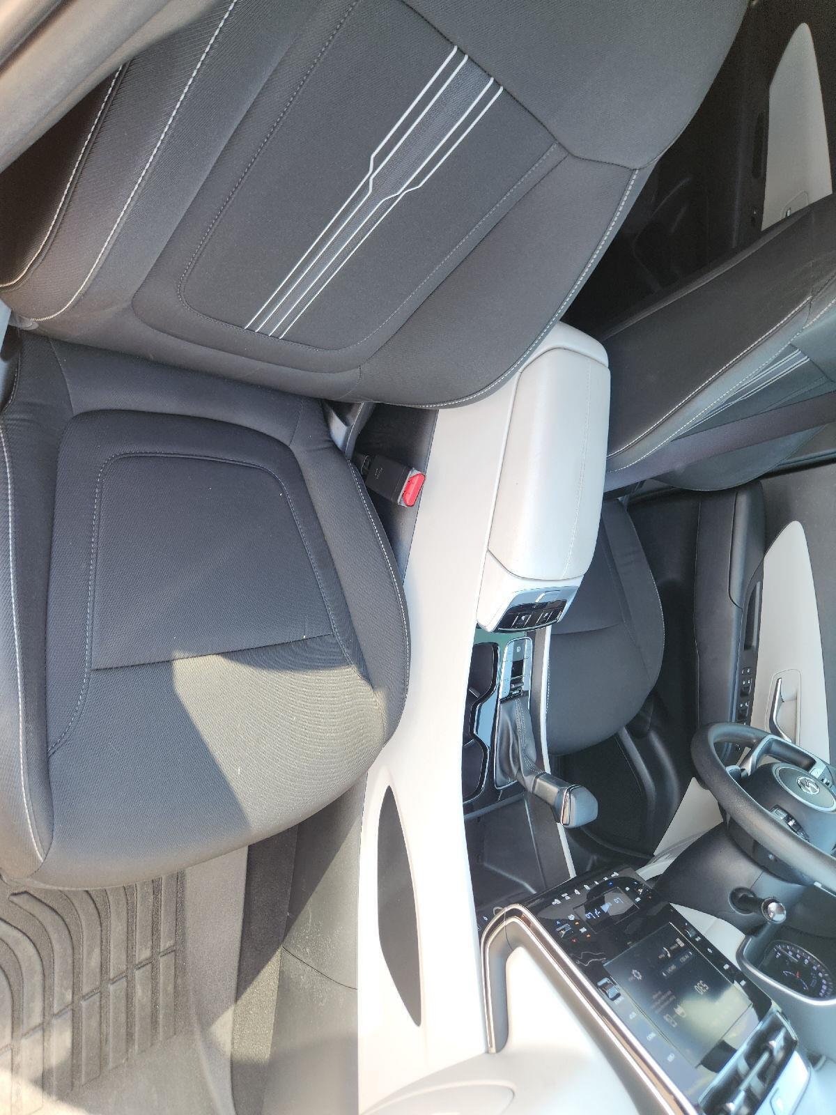 Used 2024 Black Pearl Hyundai SEL image 13