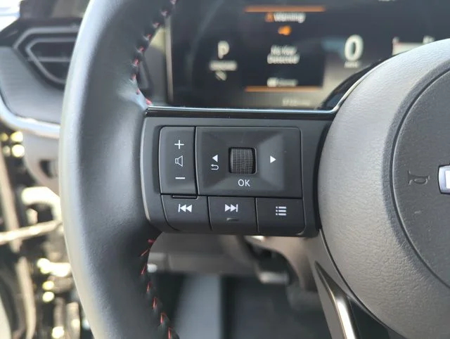 Used 2025 Black Nissan SR image 39