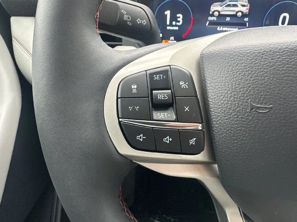 New 2027 Black Ford Active image 18