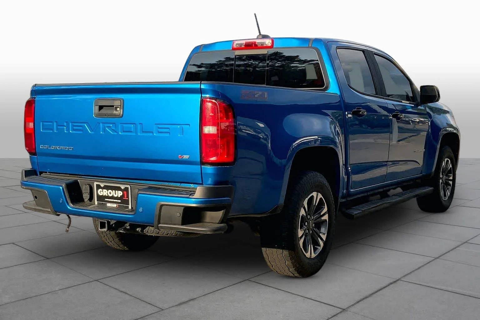 Used 2021 Bright Blue Metallic Chevrolet 4WD Z71 image 13