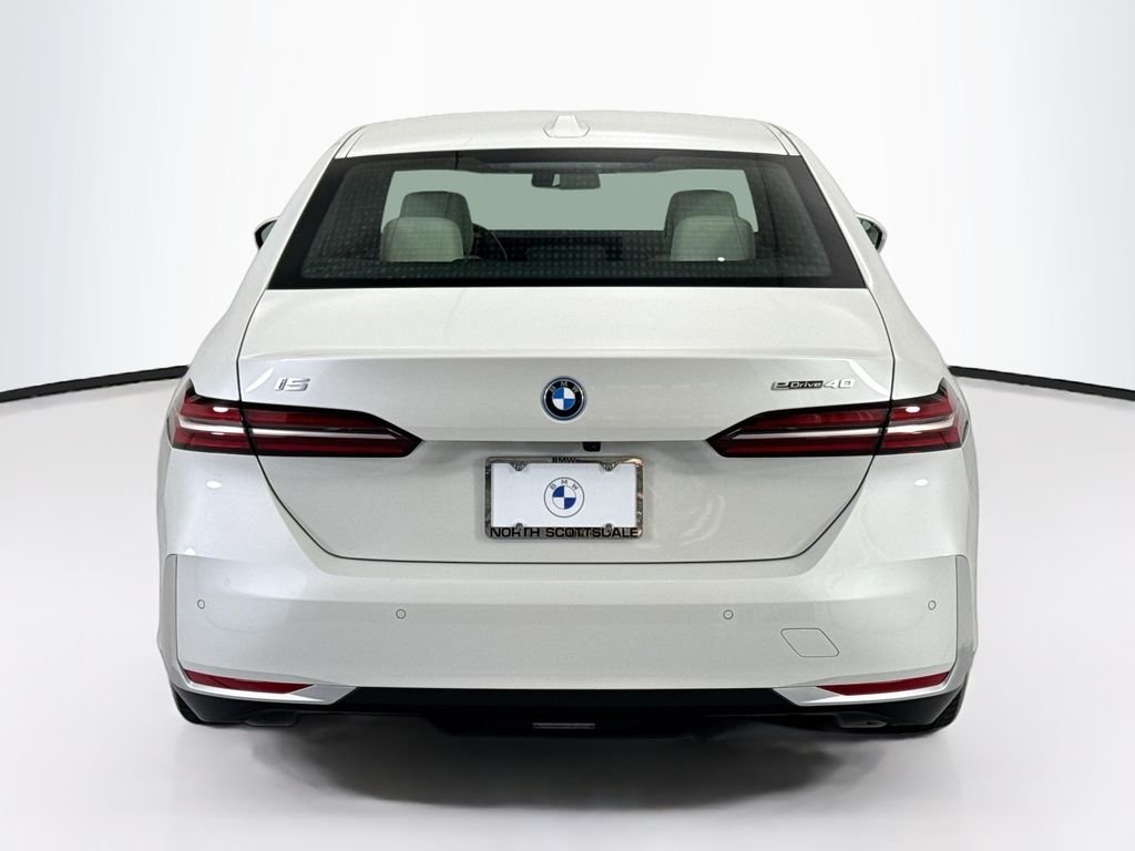 2026 BMW i5 40 - Photo 6