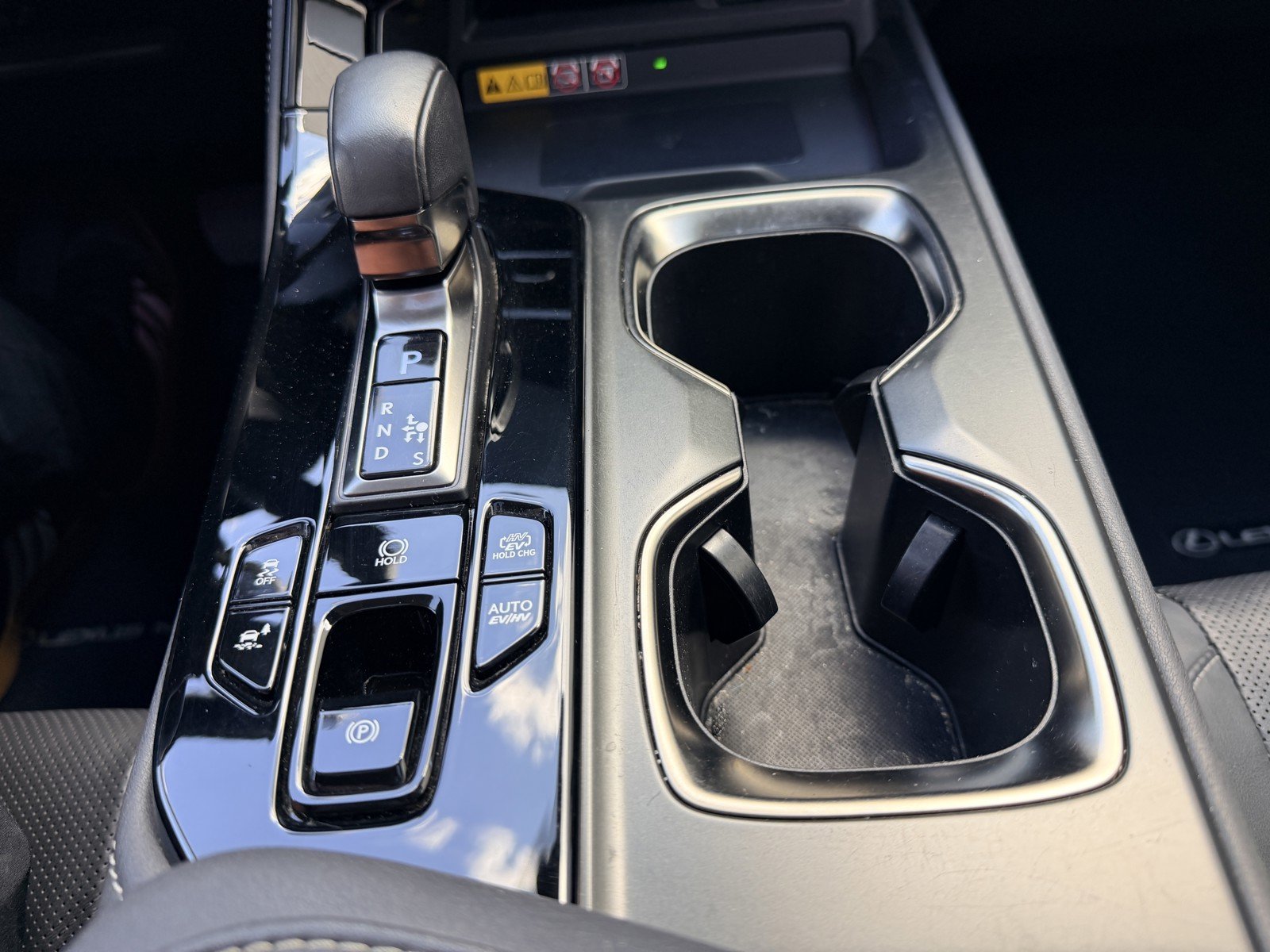 Used 2024 Black Lexus 450h+ Luxury image 13