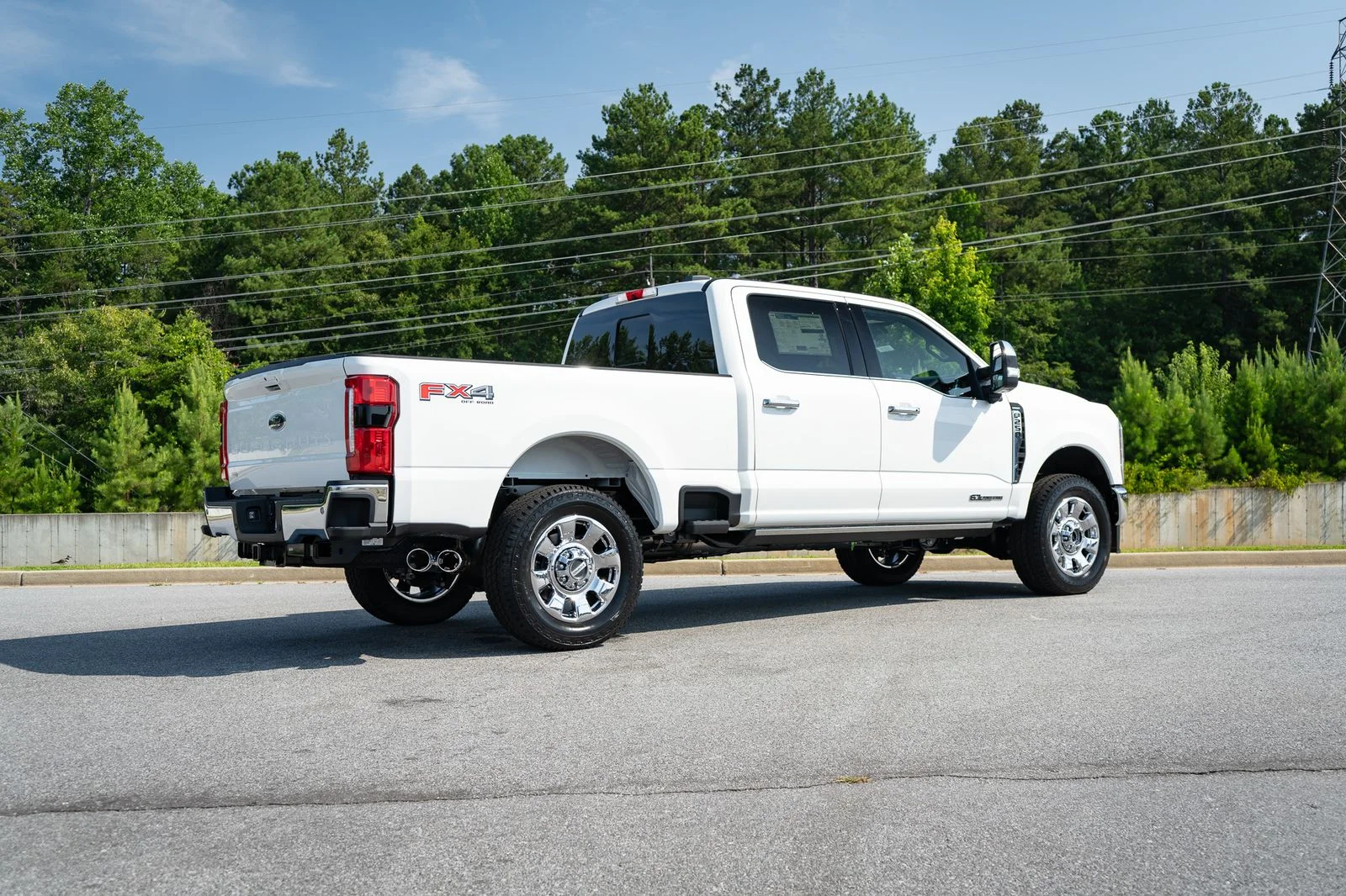 New 2026 Star White Metallic Tri-Coat Ford F-250® Lariat® image 21