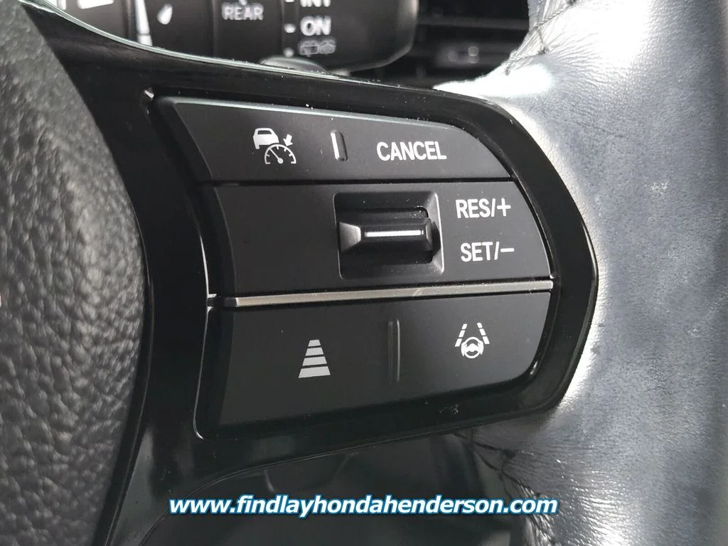 2025 Honda Pilot Touring - Photo 28