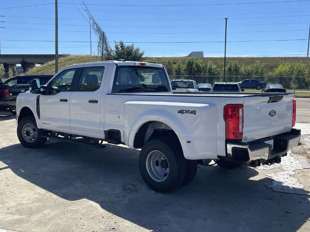 New 2027 White Ford XL image 5