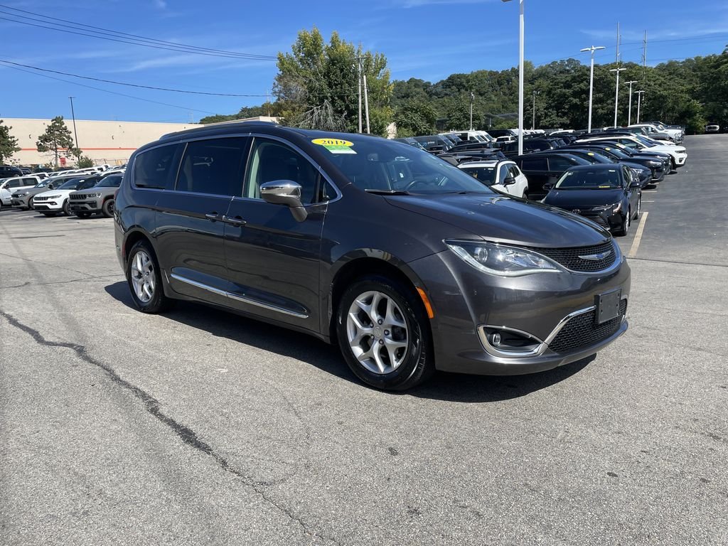 Certified Used 2019 Gray Chrysler Limited image 6
