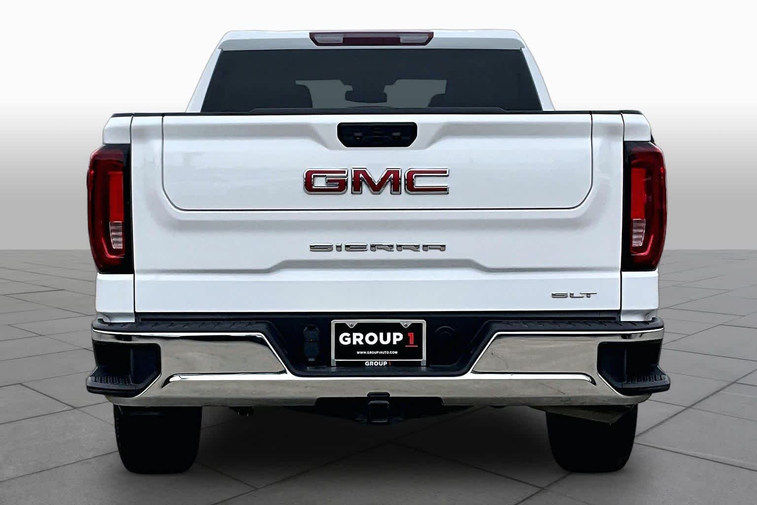 Used 2025 Summit White GMC SLT image 5