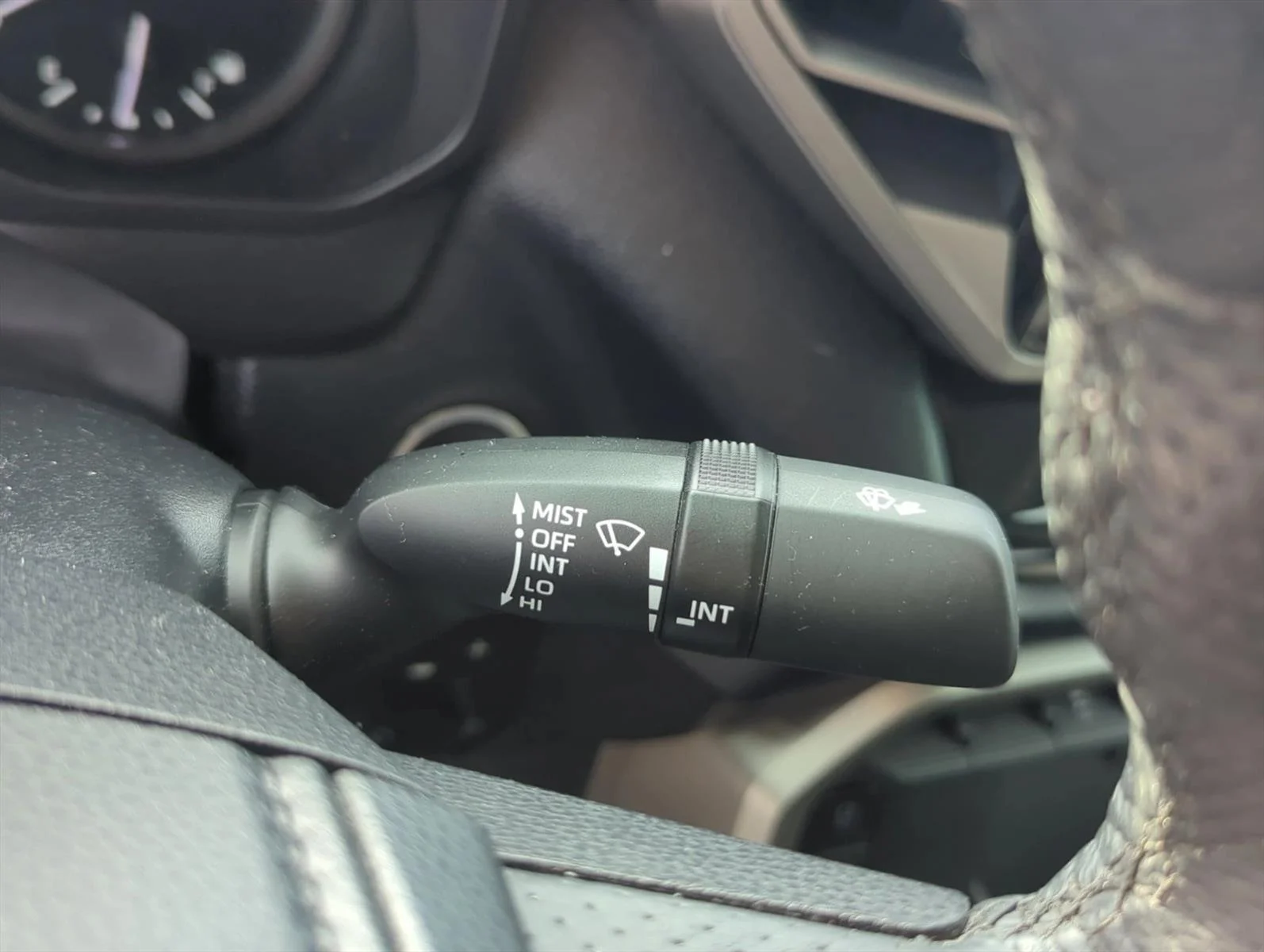 Used 2023 Magnetic Gray Metallic Toyota SR5 image 19