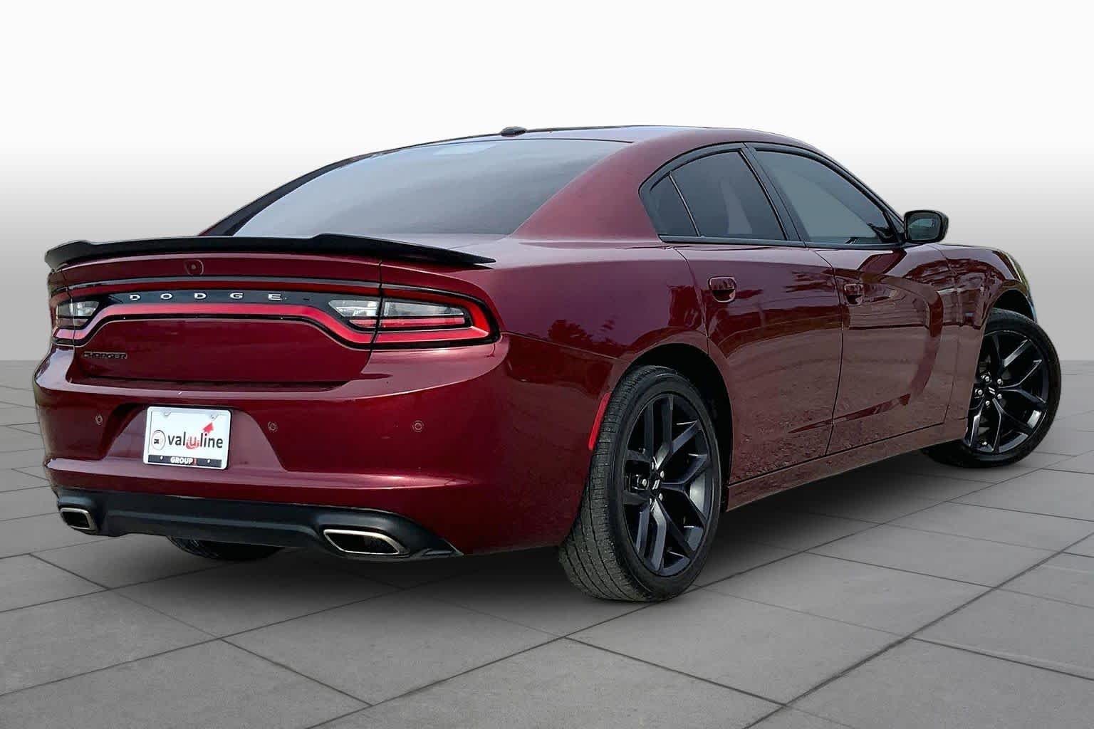 Used 2019 Octane Red Pearlcoat Dodge SXT image 13