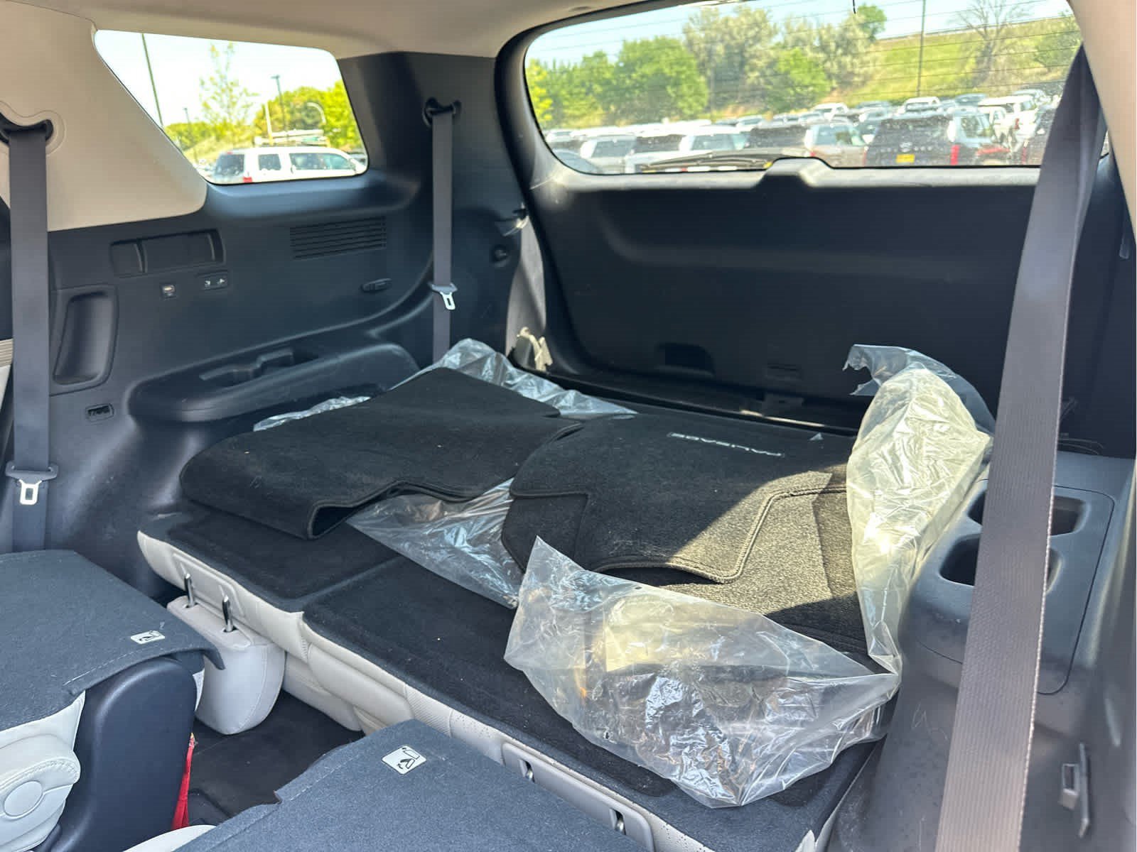 Certified Used 2022 Moonlight Cloud Hyundai SEL image 13