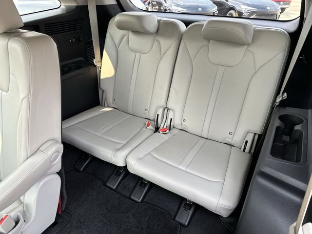Used 2025 Black Kia EX image 27