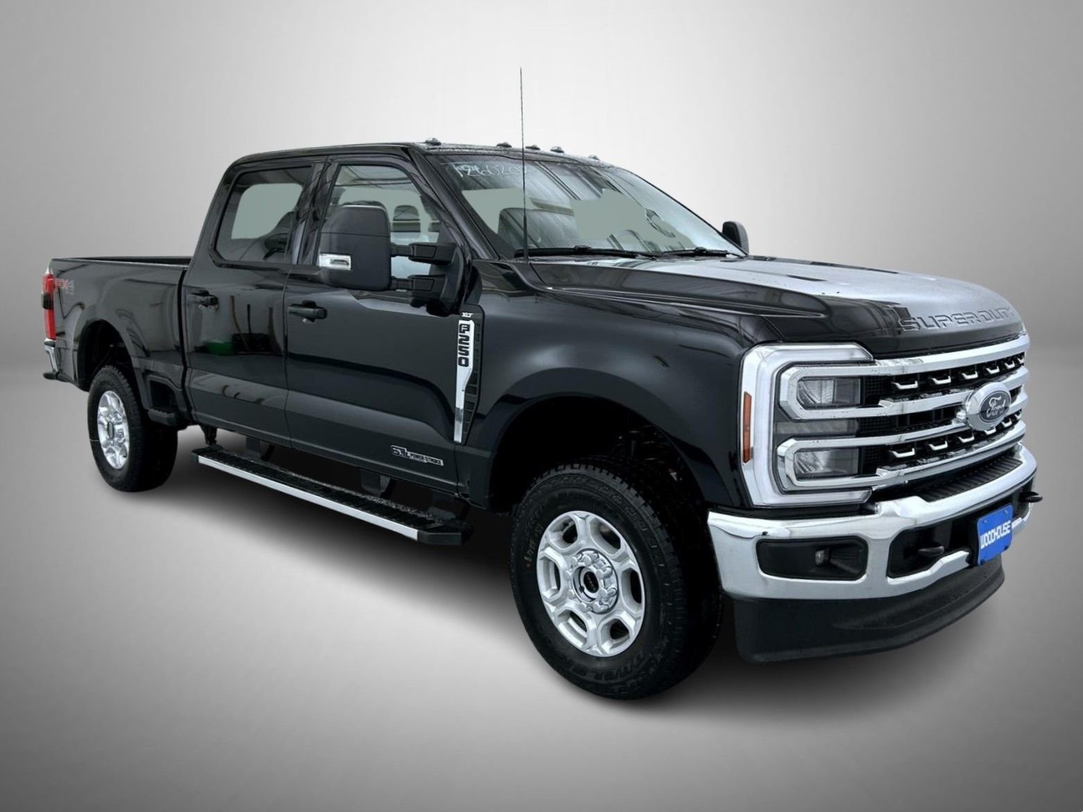 New 2026 Agate Black Metallic Ford XLT image 3